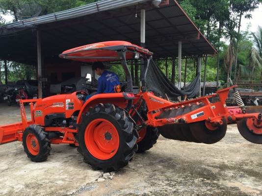 ขายรถไถคูโบต้า L3608SPราคา390000บาท  มีไบมีดและผาน6หนึ่งอัน ไมร์413ช ม พร้อมใช้งานสายๆครับสนใจ โทร0813655997 อำพร พาเจริญ ต วังบัว อ คลองขลุง จ กำแพงเพชร