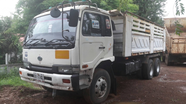 ขายรถพ่วง นิสสัน UD 260 แรง ยางดี 18 เส้น ดรั้มแม่-ลูก กระบะสามมิต ลอนเฉียง รถใช้งาน เอกสารพร้อมโอน เจ้าของขายเอง 0811838154