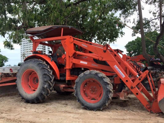 ขายรถไถ Kubota M6040 SU(4WD) พร้อมใบมีดและชุดบุ้งกี๋ รถสวย เครื่องแน่นพร้อมใช้งาน ขายรถไถ Kubota M6040 SU(4WD) พร้อมใบมีดและชุดบุ้งกี๋ รถสวย เครื่องแน่นพร้อมใช้งาน