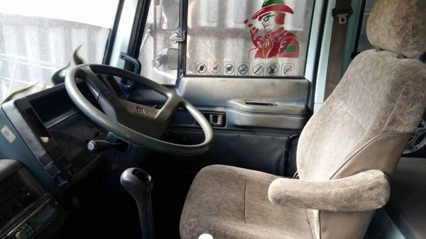 ขายรถ10ล้อ 2เพลา ดั้มเกษตร นางฟ้า195แรง เกียร์ZF รถสวยสภาพดี พาวเวอร์ จิฟฟี่ แอร์เย็น เอกสารถูกต้อง เล่มทะเบียนพร้อมโอน ราคา900,000 สนใจโทร 090-8588220คุณนะ 093-3258446คุณบิว หรือเข้าดูสินค้าอื่นๆได้ที่ www.narong2truck.com หรือ www.truck.in.th/498 หรือเพ