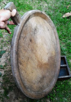 กระโบมไม้ขนาดใหญ่ของโบราณ A03 อายุมากกว่า 80 ปี แกะสลักด้วยมือล้วนๆ งานไทยแท้ ไม้เนื้อแข็งน้ำหนักเยอะ แต่ละชิ้นมีเอกลักษณ์เฉพาะตัว