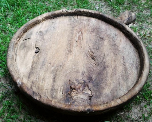 กระโบมไม้ขนาดใหญ่ของโบราณ A02 อายุมากกว่า 80 ปี แกะสลักด้วยมือล้วนๆ งานไทยแท้ ไม้เนื้อแข็งน้ำหนักเยอะ แต่ละชิ้นมีเอกลักษณ์เฉพาะตัว