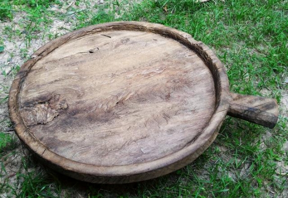 กระโบมไม้ขนาดใหญ่ของโบราณ A02 อายุมากกว่า 80 ปี แกะสลักด้วยมือล้วนๆ งานไทยแท้ ไม้เนื้อแข็งน้ำหนักเยอะ แต่ละชิ้นมีเอกลักษณ์เฉพาะตัว