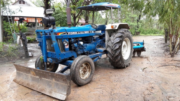 รถไถ รถไถ