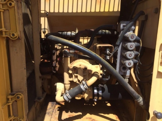 ขายรถแบคโฮ KOMATSU PC120-6 คอลโทรลสั้น สภาพสวยพร้อมใช้ มีVDOการทำงานครับ