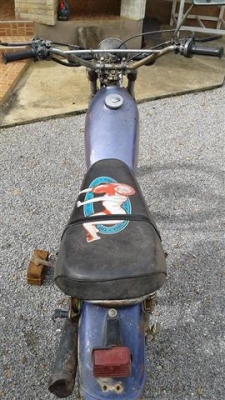 ขาย DT100 ไม่มีเอกสารออกใบซื้อขายเครื่องดีโครงคันสตาร์ทคันเกียร์ไม่เชื่อมรถเดิมแห้งๆเหมาะเอาไปปั้นต่อ