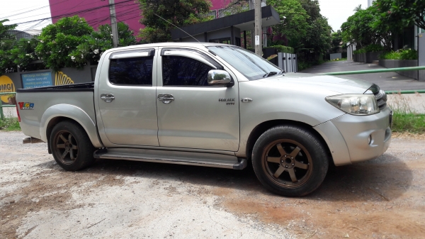 ขายวีโก้ ปี  04 เครื่องดีขับดี