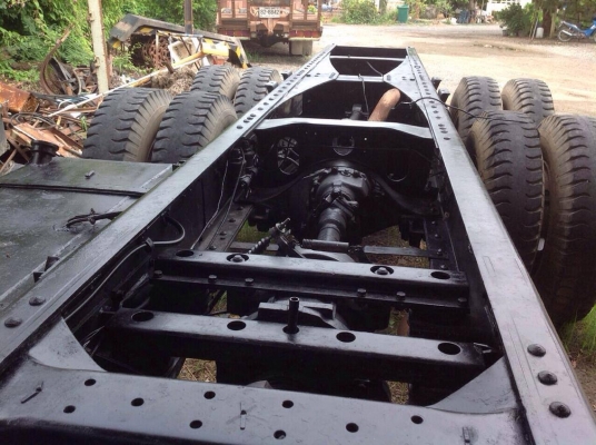 ขายด่วน อีซูซุร็อกกี้ 210 เเรงม้า 10 ล้อ 2 เพลา ขายหัวครัชซีสโลยก มีเล่มทะเบียนพร้อมโอน ราคา 650,000 สนใจติดต่อ 085-6843108