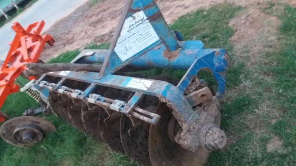 ผาล7 ประโยชน์ชลบุรี ใส่รถไถฟอร์ด ผาล7 ประโยชน์ชลบุรี ใส่รถไถฟอร์ด