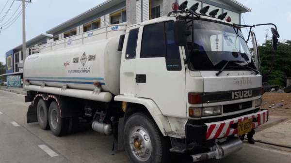 ขายรถบรรทุกน้ำมัน ISUZU JCM เครื่อง 6BG turbo inter บรรจุ 16,000 ลิตร โหลดบน แอร์พร้อม ภายในสวย ทะเบียนพร้อม