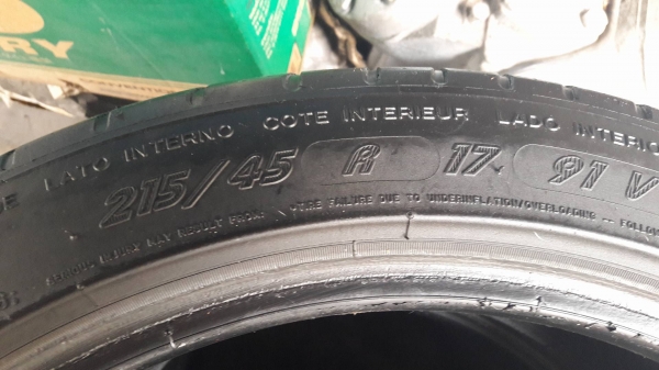 ขายยาง 215/45/17 michelin pilot sport 3 1ชุด ขายยาง 215/45/17 michelin pilot sport 3 1ชุด