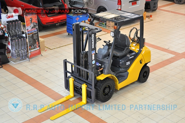 ขายรถโฟล์คลิฟท์มือสอง KOMATSU รุ่น FG25HT-583201 ราคา 285,000 บาท นำเข้าจากประเทศญี่ปุ่น 100\% ไม่เคยใช้งานในไทย