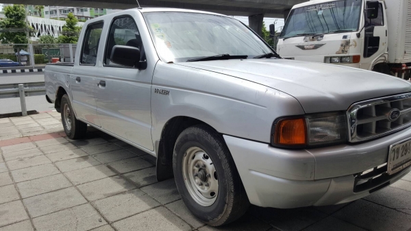 FORD Ranger ปี2001 ดีเซล 2.5 WLT 4 ประตู รถมือเดียว สนใจสอบถามได้ครับ