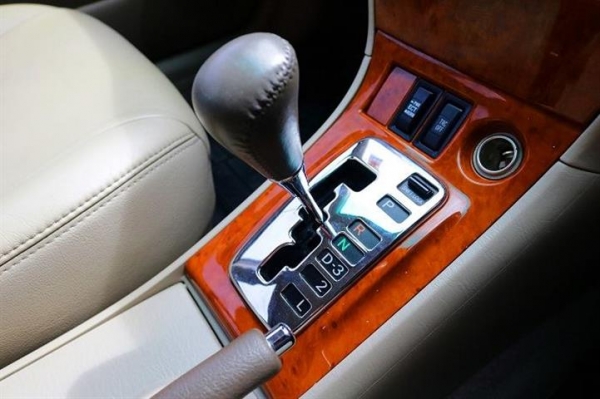 TOYOTA ALTIS 1.8G Top สีบ.เงิน ปี2002