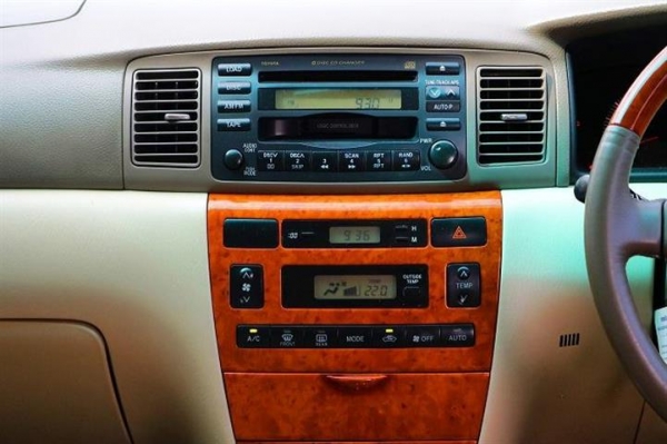 TOYOTA ALTIS 1.8G Top สีบ.เงิน ปี2002