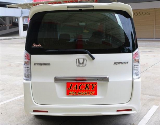 HONDA STEP WGN SPADA 2.0 I-VTEC Navi สีขาว ปี2013 HONDA STEP WGN SPADA 2.0 I-VTEC Navi สีขาว ปี2013