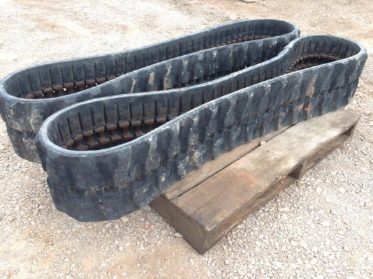 แทรคยางขนาด #300X76X52.5 นำเข้าจากญี่ปุ่น ติดต่อ 0879118593/0850843200