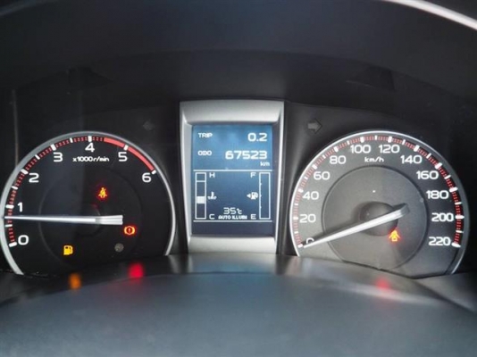 Allnew Isuzu D-max  Opencab Hilander สีขาว ปี2013