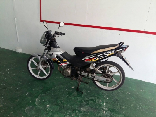 Sonic ราคา 14000 บาท สนใจโทร 089-8859869 เดช