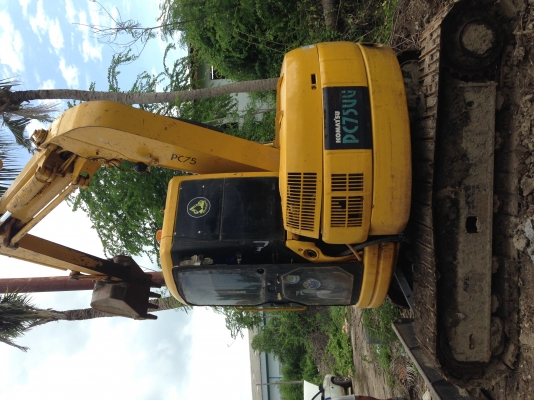 75uu. สภาพสวย90\% เครื่องกริบ. แอร์ครบ พร้อมใช้