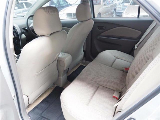 Toyota Vios 1.5E สีบ.เงิน ปี 2013