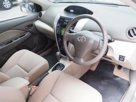 Toyota Vios 1.5E สีบ.เงิน ปี 2013