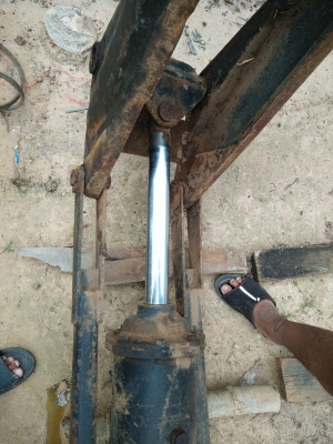 ขายกระบอกดั้ม 6 ตัน สวยๆ