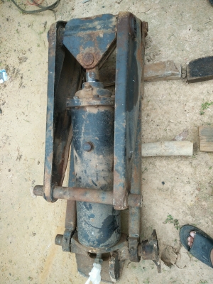 ขายกระบอกดั้ม 6 ตัน สวยๆ