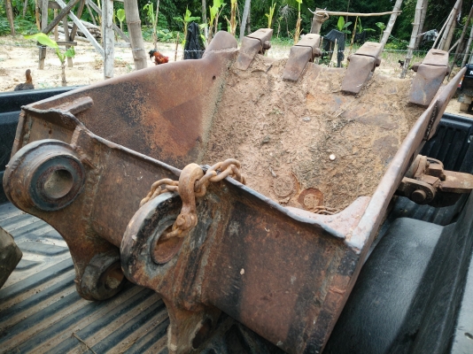 ขายบุ้งกี๋ ใส่ 120 150 สวยๆ