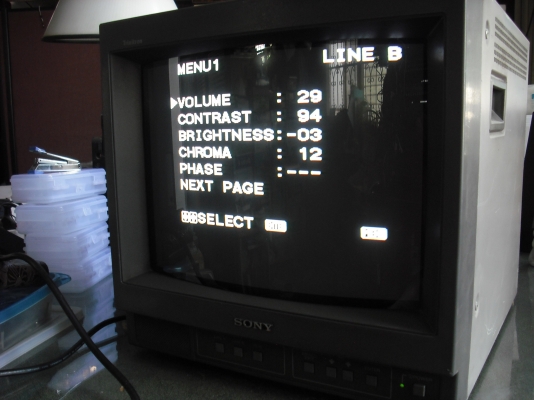 TRINITRON &reg;  COLOR VIDEO MONITOR จอ 14 นิ้ว