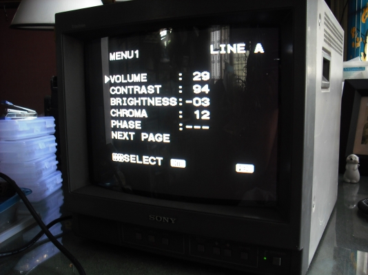 TRINITRON &reg;  COLOR VIDEO MONITOR จอ 14 นิ้ว