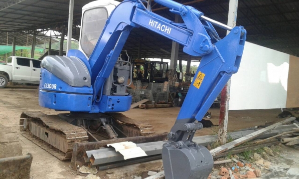 ขายรถขุดเล็ก ยี่ห้อ  HITACHI รุ่น EX30 ราคา 295,000 บาท