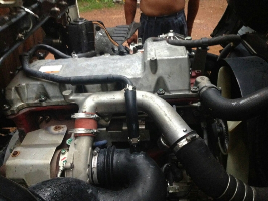 ขายเมก้า  FC9JJLA 175 แรง  ปี 54 ยาว 5.60 ม.ประกันชั้น 1 ถึงปีหน้า