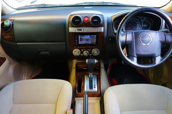 Isuzu MU-7 Primo 3.0 AT สีบ.เงิน ปี 2007