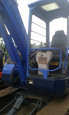 ขายรถขุดขนาด 5 ตัน ยี่ห้อ HITACHI รุ่น EX55 ราคา 460,000 บาท