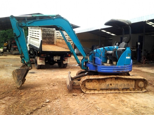 ขาย KOMATSU PC40FR-1 (เก่าไทยประมาณ 2 ปี) รถสภาพสวยมาก รถสภาพพร้อมใช้งาน (รถใช้งานไม่หนัก ใช้ขุดตอม่ออาคาร) ขาย KOMATSU PC40FR-1 (เก่าไทยประมาณ 2 ปี) รถสภาพสวยมาก รถสภาพพร้อมใช้งาน (รถใช้งานไม่หนัก ใช้ขุดตอม่ออาคาร)