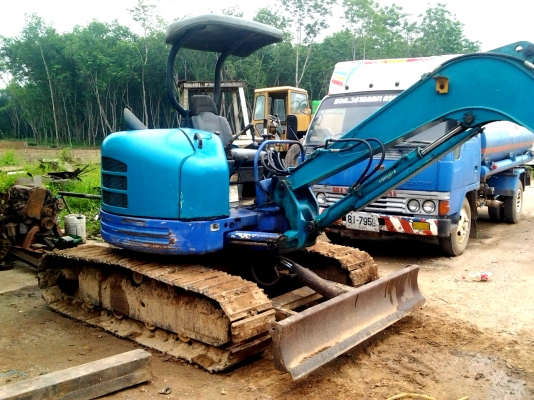 ขาย KOMATSU PC40FR-1 (เก่าไทยประมาณ 2 ปี) รถสภาพสวยมาก รถสภาพพร้อมใช้งาน (รถใช้งานไม่หนัก ใช้ขุดตอม่ออาคาร) ขาย KOMATSU PC40FR-1 (เก่าไทยประมาณ 2 ปี) รถสภาพสวยมาก รถสภาพพร้อมใช้งาน (รถใช้งานไม่หนัก ใช้ขุดตอม่ออาคาร)