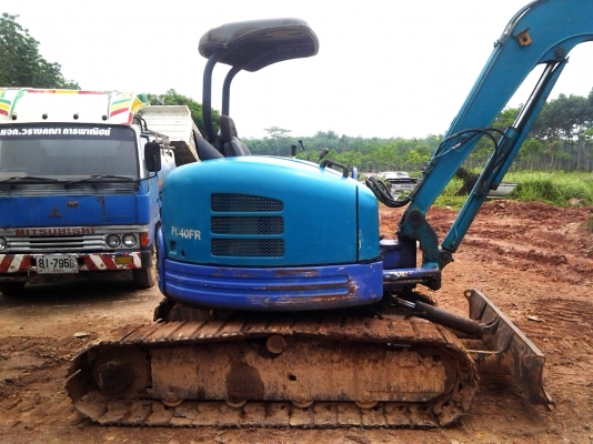 ขาย KOMATSU PC40FR-1 (เก่าไทยประมาณ 2 ปี) รถสภาพสวยมาก รถสภาพพร้อมใช้งาน (รถใช้งานไม่หนัก ใช้ขุดตอม่ออาคาร) ขาย KOMATSU PC40FR-1 (เก่าไทยประมาณ 2 ปี) รถสภาพสวยมาก รถสภาพพร้อมใช้งาน (รถใช้งานไม่หนัก ใช้ขุดตอม่ออาคาร)