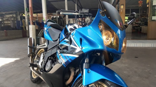 HONDA CBR 150R สตาร์ทมือ รุ่นสุดท้าย ฟรีค่าโอน