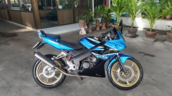 HONDA CBR 150R สตาร์ทมือ รุ่นสุดท้าย ฟรีค่าโอน