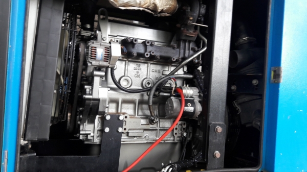 เครื่องปั่นไฟ 45KVA ตู้นอก ไม่เคยใช้ในไทย