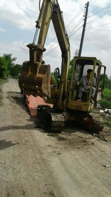 รถแบคโฮ มิซู4ตัน พร้อมใช้ (ลดราคาเหลือ139000บาท)