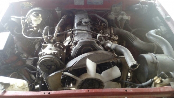 TOYOTA  MIGHTY-X    ฿55,000  โตโยต้า ไฮลักซ์  ปี 1992  ตู้ทึบ เครื่องติด ล้อยางครบ ขาดหม้อน้ำเพลาหลัง