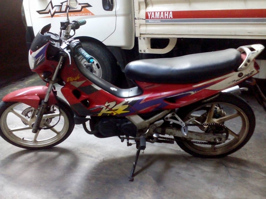 ขาย HONDA DASH 125 ล้อแม็ก ตัวแรก เครื่องดี ไม่ดัง ไม่หลวม ชุดสีไม่ค่อยสวย บังโคลนหน้าแตก ตามรูป มีผุตรงคันเกียร์หน่อยหนึ่ง รถใช้งานได้ปกติ เล่มพร้อมชุดโอน