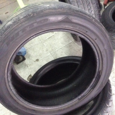 ยางดันลอบ 225-60-18 ยางปี13 4เส้นยางNitto235-40-18 มี2เส้น /ยาง235-50-18 มี2