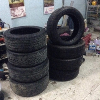 ยางดันลอบ 225-60-18 ยางปี13 4เส้นยางNitto235-40-18 มี2เส้น /ยาง235-50-18 มี2