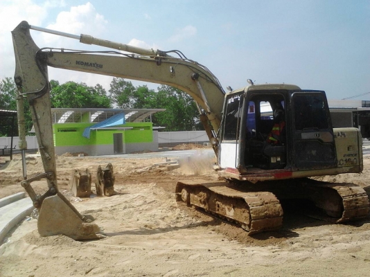 รถแบคโฮ KOMATSU  PC 120 - 6.      สนใจติดต่อ  081 - 6079515