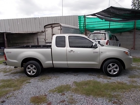 vigo แค็ป2.7เบนชิน ออโต้ ติดlpgหัวฉีด ถัง58ใต้ท้อง