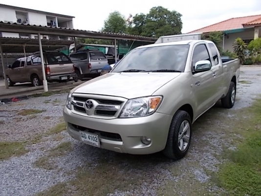 vigo แค็ป2.7เบนชิน ออโต้ ติดlpgหัวฉีด ถัง58ใต้ท้อง