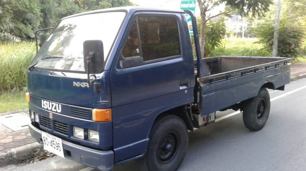 ISUZU 4ล้อ NKR รถห้าง